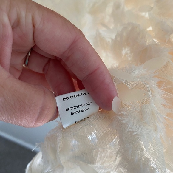 Anthropologie Blue Tassel cream sequin sleeveless sheer blouse size medium - Picture 5 of 6